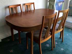 Freecycle Dining Table and 4 Chairs