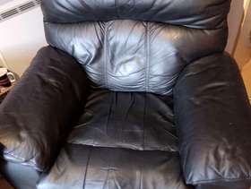 Freecycle Recliner armchair