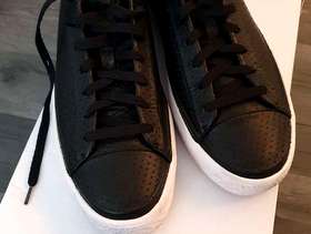 Freecycle Unisex converse 7.5