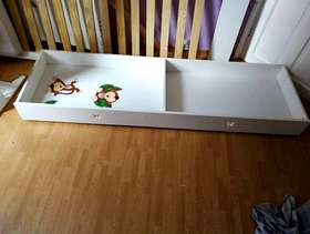 Freecycle Underbed drawer
