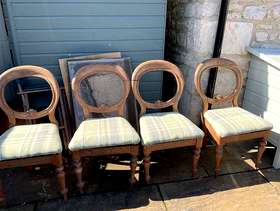 Freecycle 4 Victorian ballon Back chairs