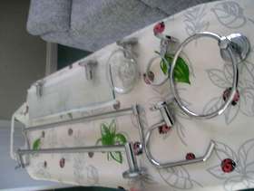 Freecycle Bathroom Assessories