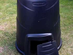 Freecycle Compost Bin