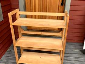 Freecycle 2 foldable bookshelves