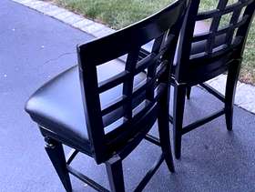 Freecycle 2 Counter height swivel stools