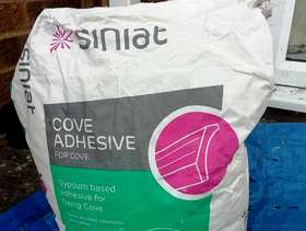Freecycle Pack of coving adhesive