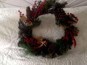 Freecycle Artificial Christmas Wreaths