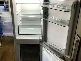 Freecycle Servis frost free fridge/freezer