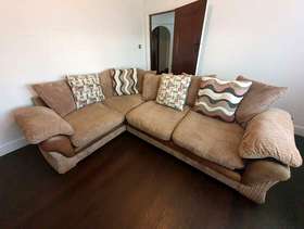 Freecycle Really comfy large corner sofa