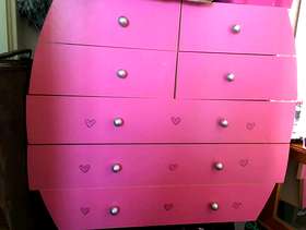 Freecycle Girls matching pink wardrobe and drawer set