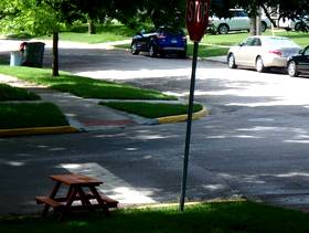 Freecycle Kid's picnic tabe