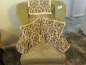 Freecycle Three piece suite