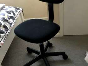 Freecycle Office chair adjustable