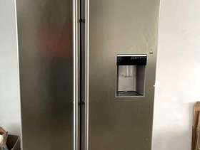 Freecycle Double door fridge