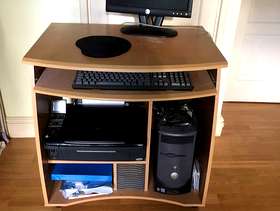 Freecycle Computer Desk