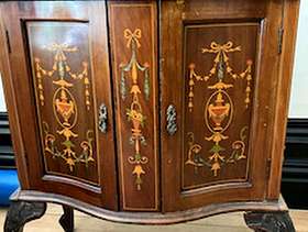 Freecycle Drinks cabinet
