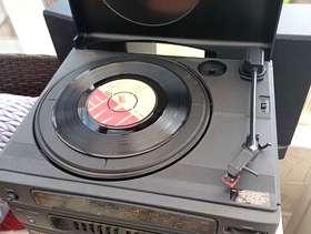 Freecycle Stereo system