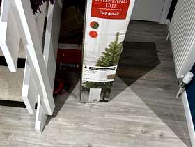 Freecycle Artificial Christmas tree
