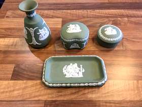 Freecycle Wedgwood collection