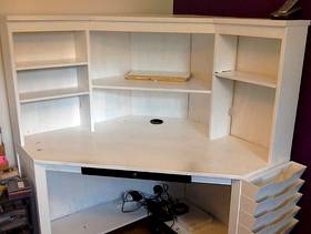 Freecycle Large Ikea corner desk/workstation