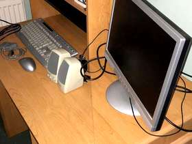 Freecycle Computer desk