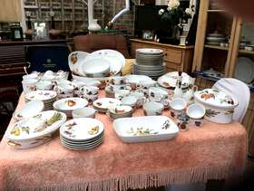 Freecycle Royal Worcester Evesham china