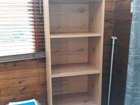 Freecycle Free standing book shelf