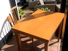 Freecycle Kitchen table and chairs