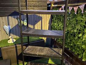 Freecycle Plastic shelves