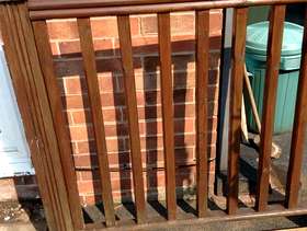 Freecycle Garden bannister style fencing