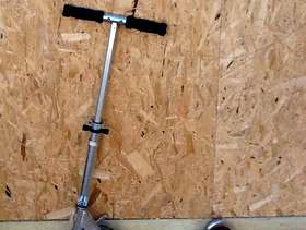 Freecycle Children's scooter (x2)