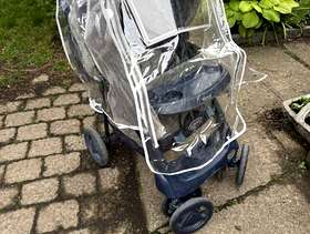 Freecycle Graco stroller and wind shield