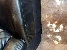Freecycle A corner leather sofa
