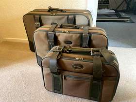Freecycle 3 x suitcases