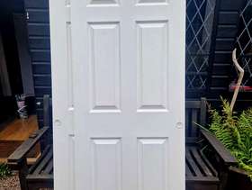 Freecycle Interior White Panel Doors