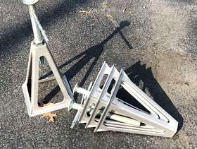 Freecycle Automobile Jack Stands (set of 4)