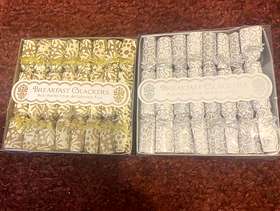 Freecycle Mini Christmas crackers (New & unused)