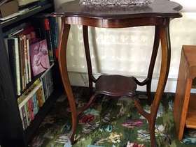 Freecycle Occasional table
