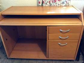 Freecycle Desk and filing cabinets