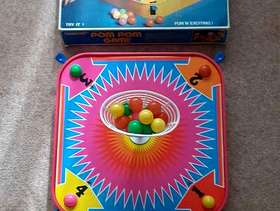Freecycle Vintage "Blue Box" Pom Pom Game