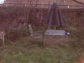 Freecycle Round garden table with parasol and 4 chairs