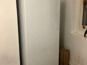 Freecycle 240L fridge