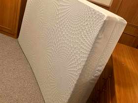 Freecycle Small Double Memory Foam Mattress