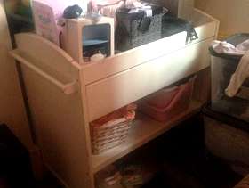 Freecycle Baby changing unit