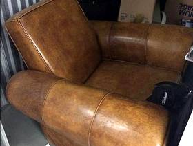 Freecycle Gorgeous brown leather chair