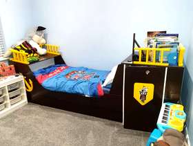 Freecycle Pirate bed