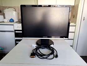 Freecycle Samsung 226BW moniter