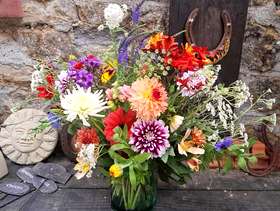 Freecycle Large bouquet of fresh flowers