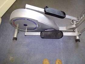 Freecycle Elliptical cross trainer