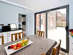 Freecycle Sliding aluminium patio doors.